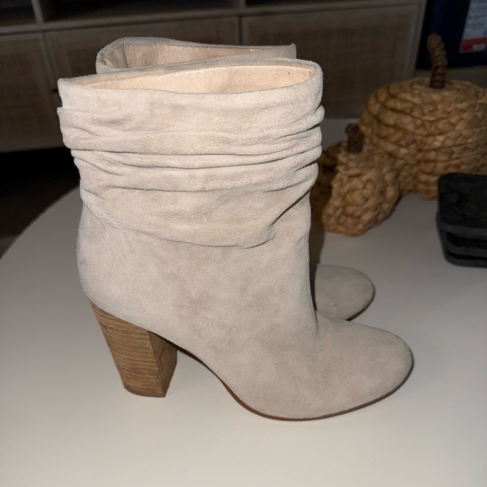 Nude Chinese Laundry slouchy Boots